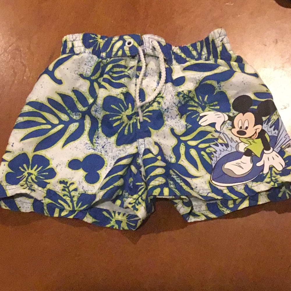Mickey Mouse swim trunks and rash guard - Picture 3 of 3